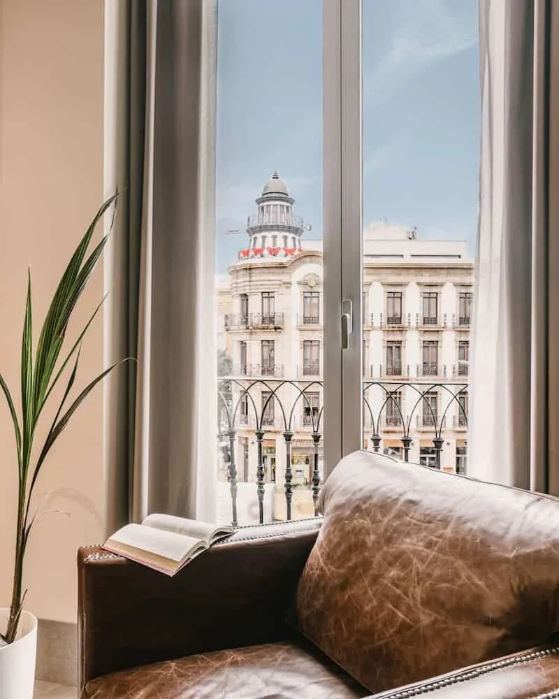 Apartamento de HO Puerta de Purchena con vistas al centro de Almería